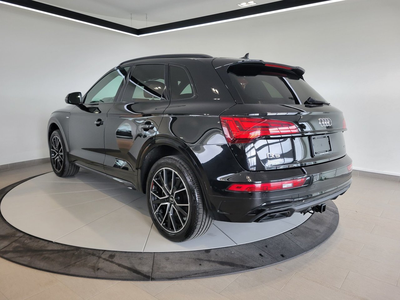 2021 Audi Q5 Technik + S-LINE + CUIR + TOIT + LUXE + WOW +++