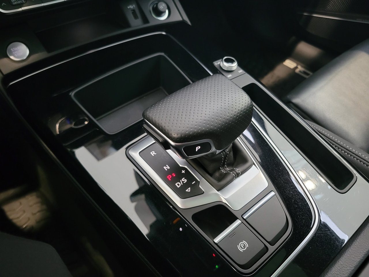 2021 Audi Q5 Technik + S-LINE + CUIR + TOIT + LUXE + WOW +++