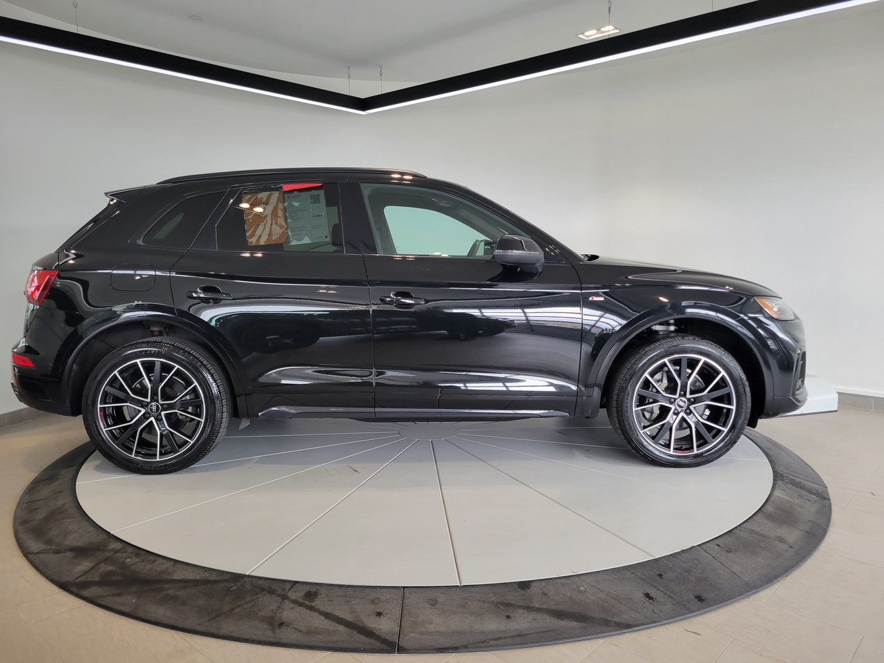 2021 Audi Q5 Technik + S-LINE + CUIR + TOIT + LUXE + WOW +++