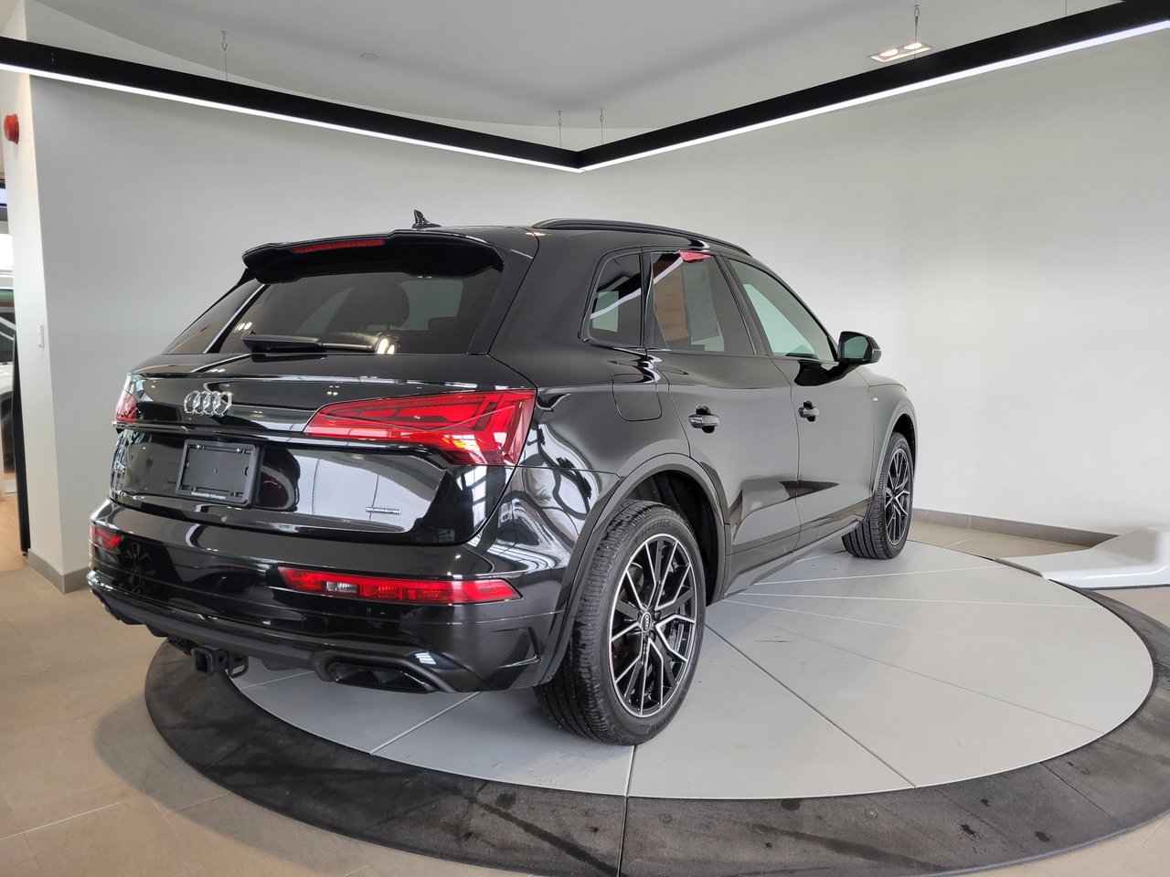 2021 Audi Q5 Technik + S-LINE + CUIR + TOIT + LUXE + WOW +++