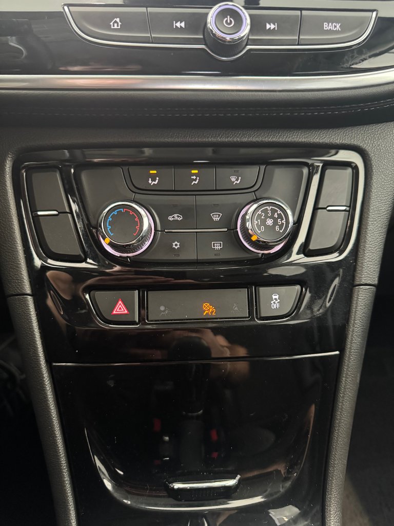 Buick Encore Preferred + CAMERA + CARPLAY + DEMARREUR + WOW!++ 2017