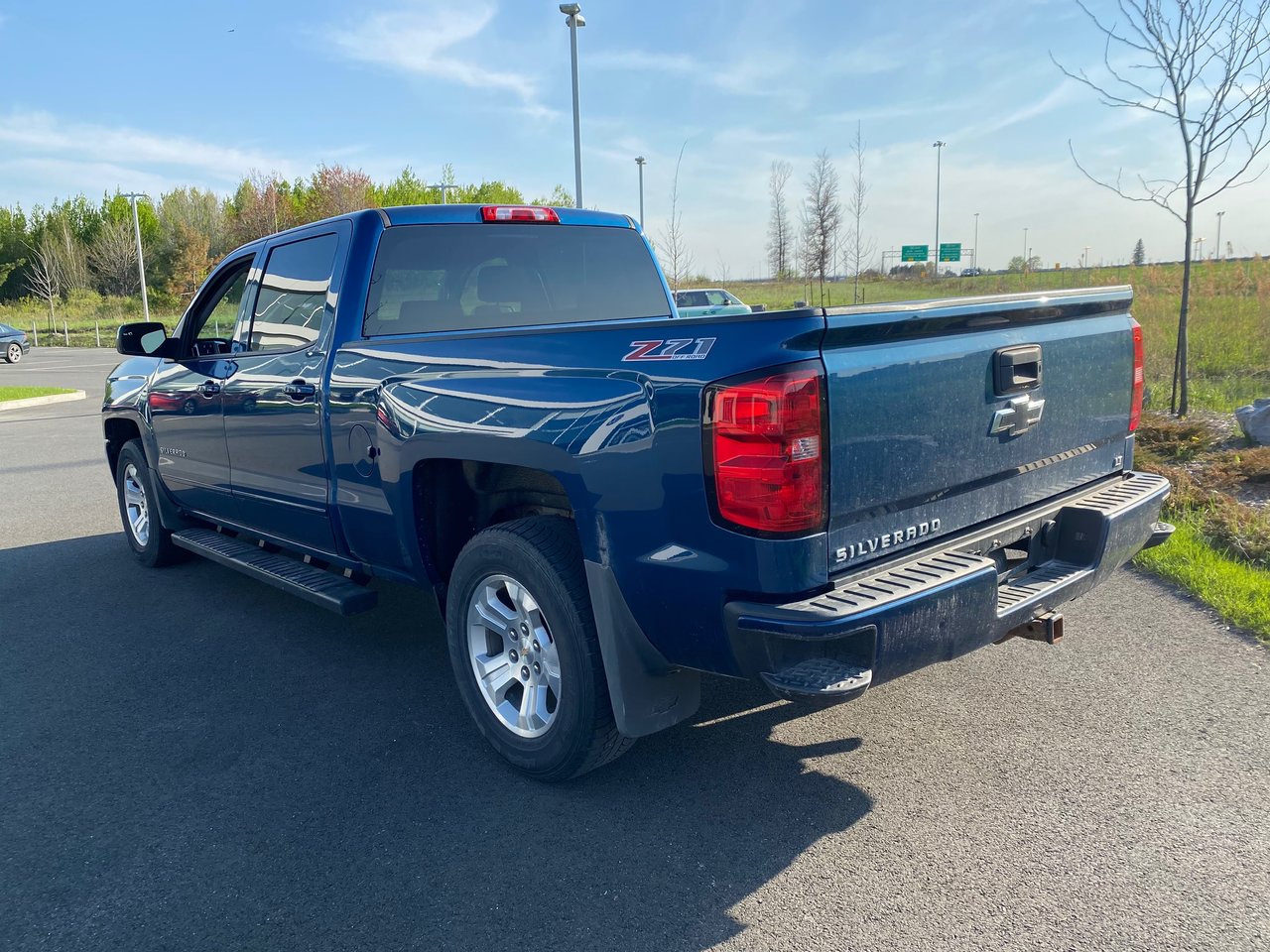 Chevrolet Silverado 1500 LT+ V8 5.3L+ 4WD+ CREW CAB+CARPLAY+ CAMERA+ WOW!++ 2017