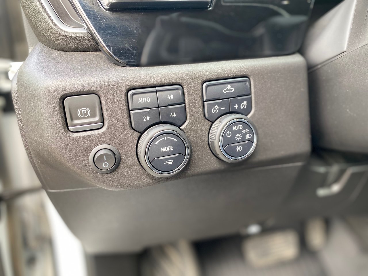 2023 Chevrolet Silverado 1500 2LT Trail Boss + DURAMAX + CREW + CONSOLE + WOW ++
