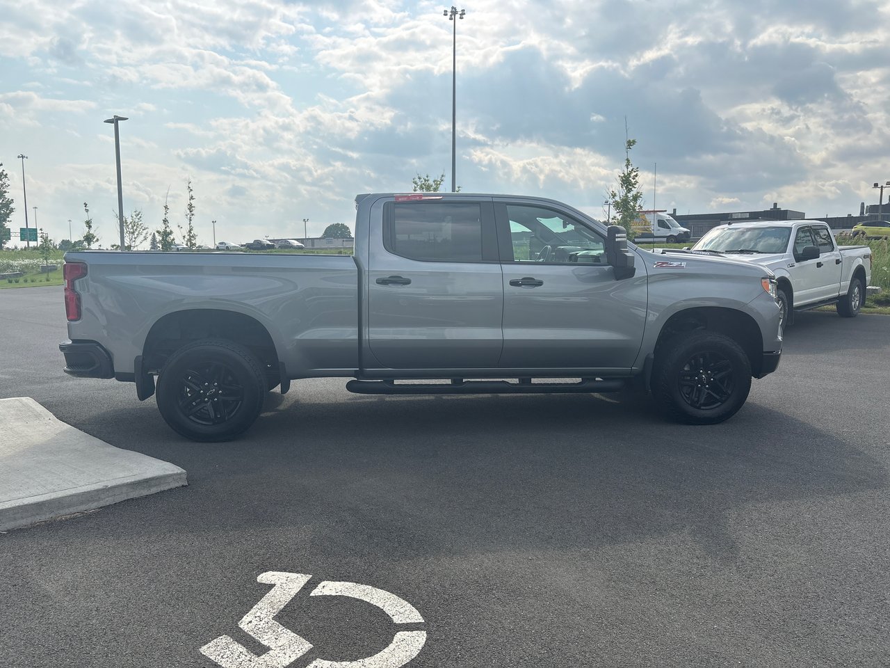 Chevrolet Silverado 1500 LT Trail Boss+ 4X4+CABINE CREW+V6 +DURAMAX+WOW!+++ 2024