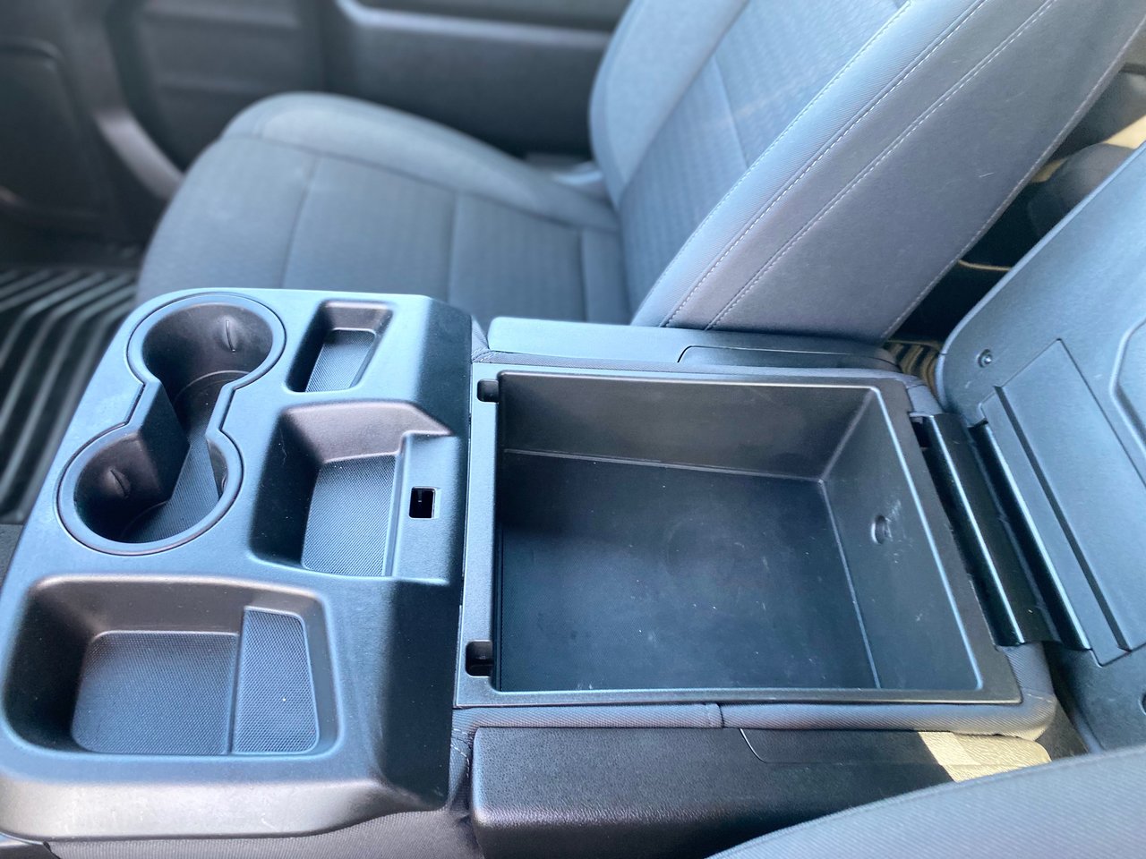 2024 Chevrolet Silverado 2500HD Custom + Z71 + CARPLAY + 3.73 + RARE +++
