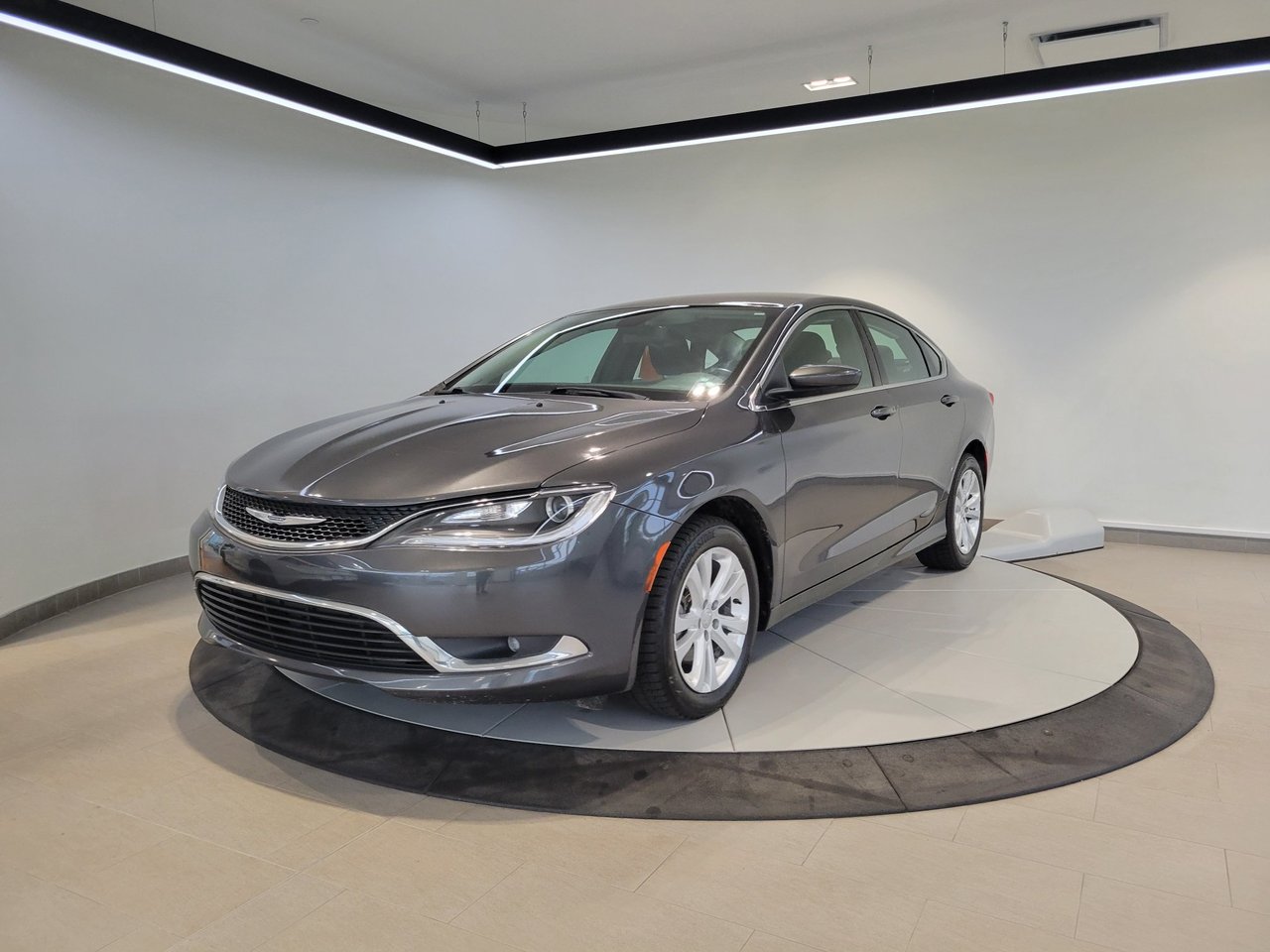 Chrysler 200 Limited + A/C + BLUETOOTH + BAS KM + WOW 2016