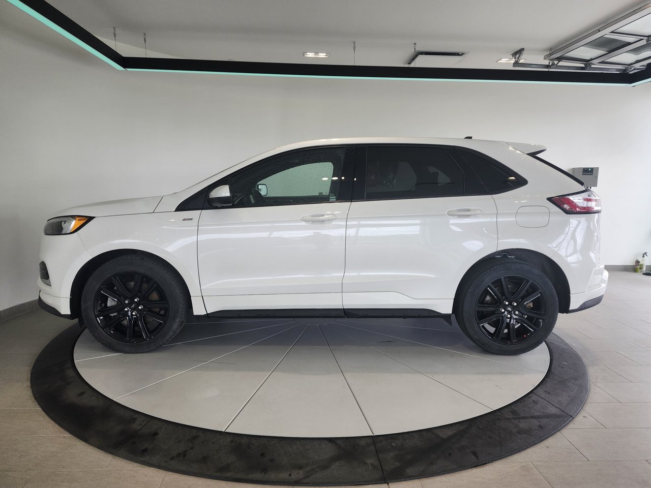 Ford Edge ST LINE + CUIR + TOIT PANO + MAGS  + TOW PACK +++ 2021