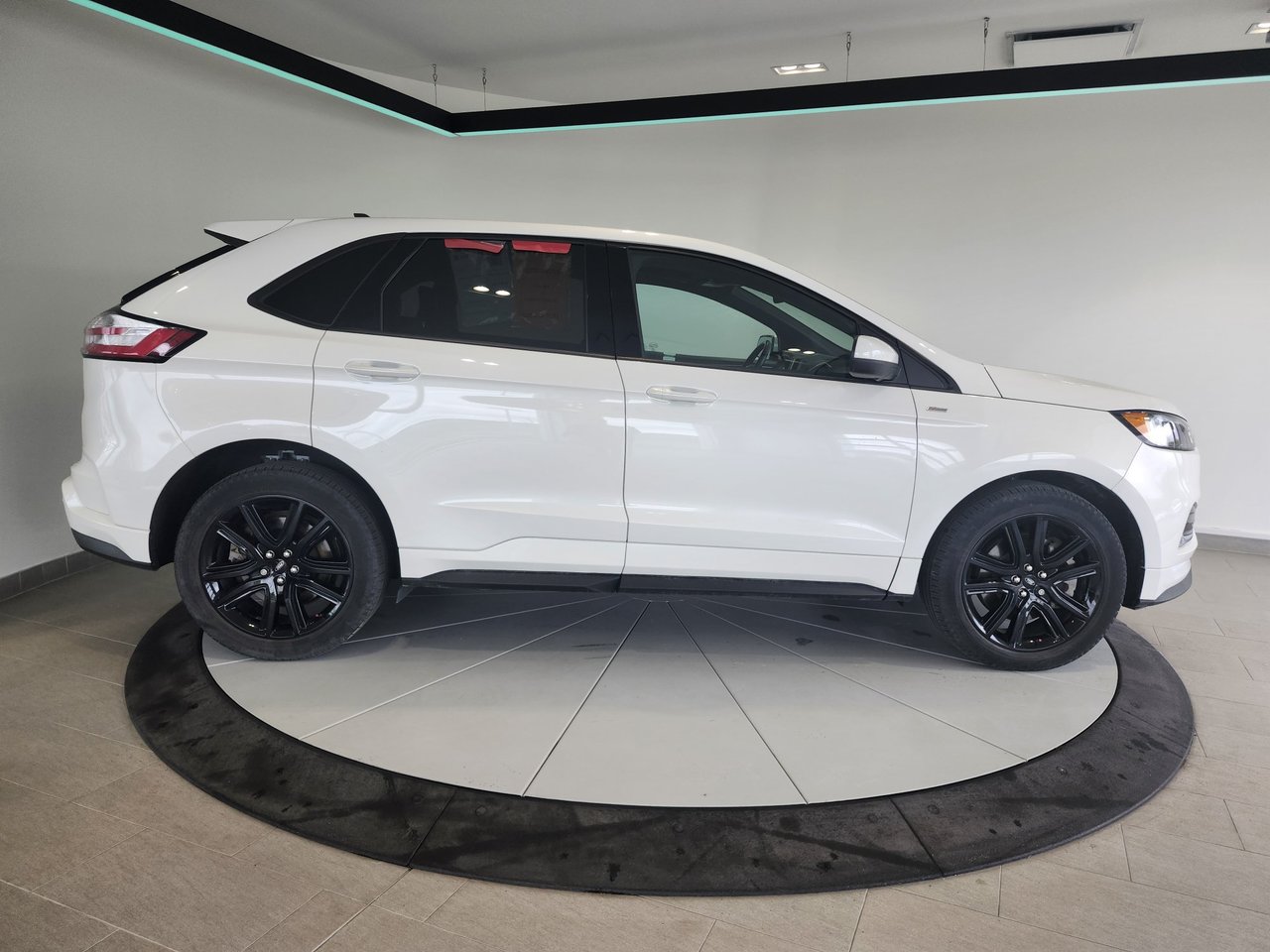Ford Edge ST LINE + CUIR + TOIT PANO + MAGS  + TOW PACK +++ 2021