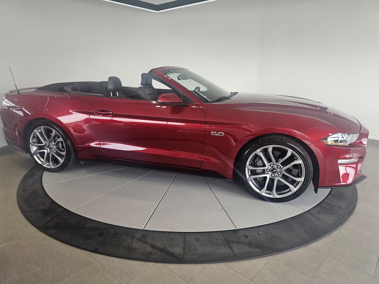 Ford Mustang GT Premium + CUIR + CARPLAY + CONVERTIBLE + WOW!++ 2019