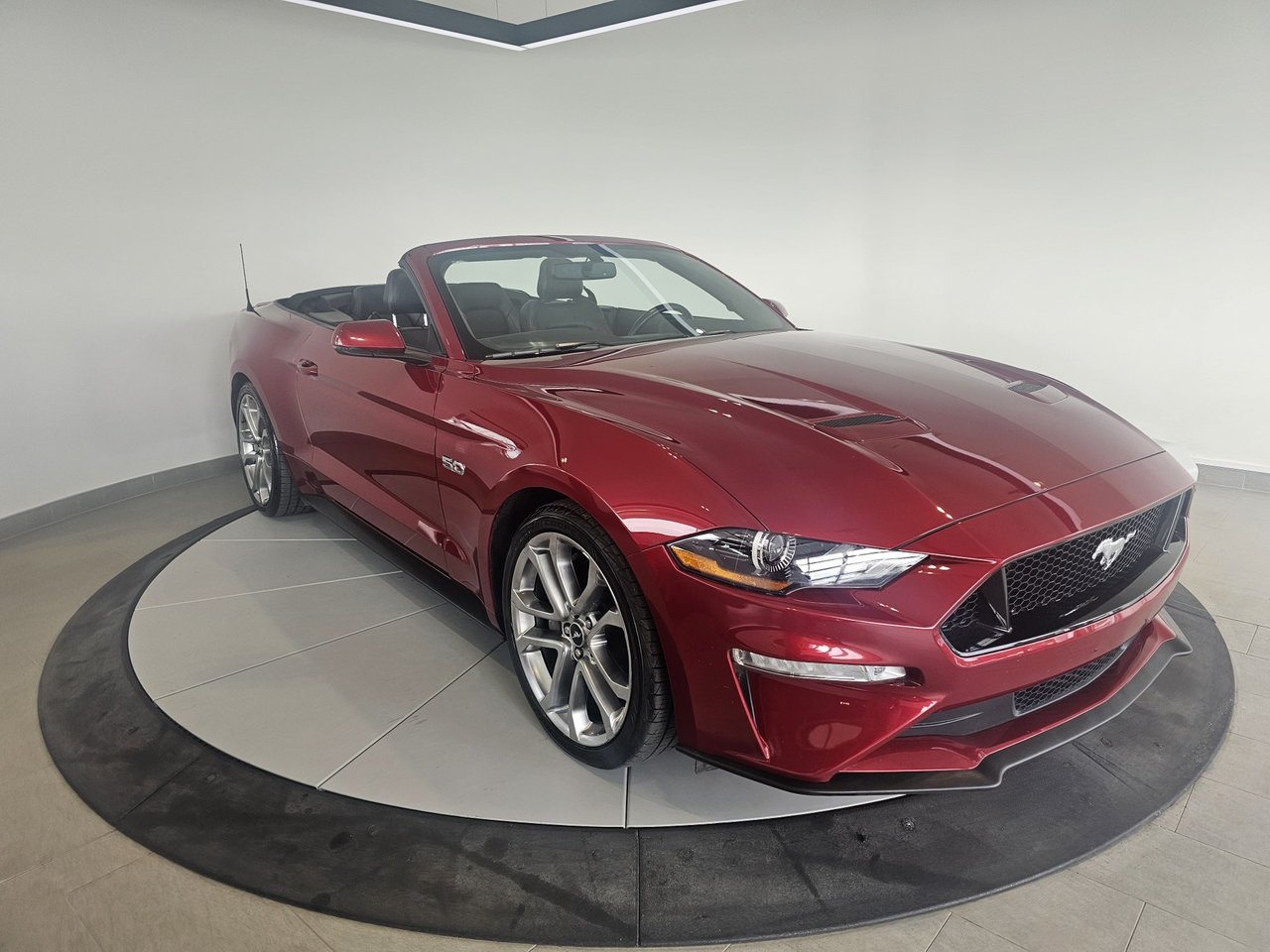 Ford Mustang GT Premium + CUIR + CARPLAY + CONVERTIBLE + WOW!++ 2019