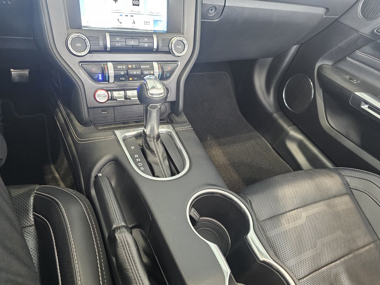 Ford Mustang GT Premium + CUIR + CARPLAY + CONVERTIBLE + WOW!++ 2019