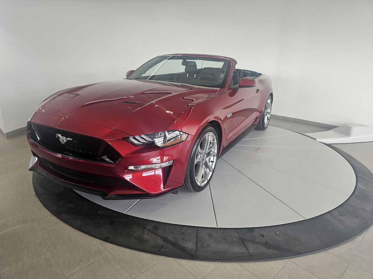Ford Mustang GT Premium + CUIR + CARPLAY + CONVERTIBLE + WOW!++ 2019