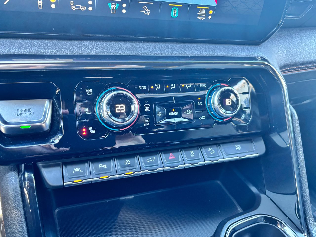2022 GMC Sierra 1500 AT4 + VISION HD + 20″ + 3.23 +  CREW + DIESEL +