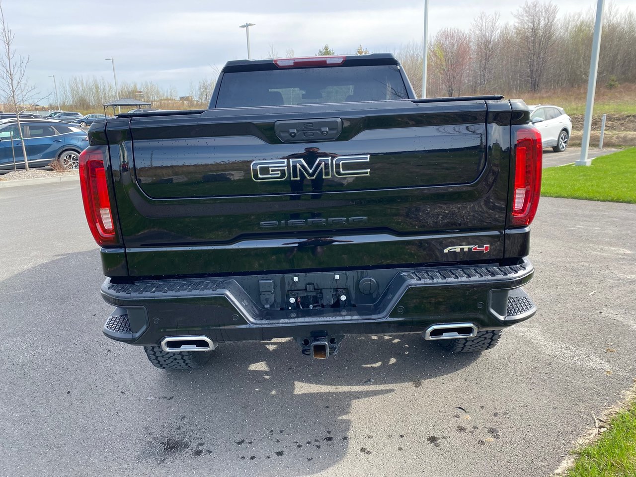 2024 GMC Sierra 1500 AT4 + CREW + DIESEL + MARCHE-PIEDS + WOW +++
