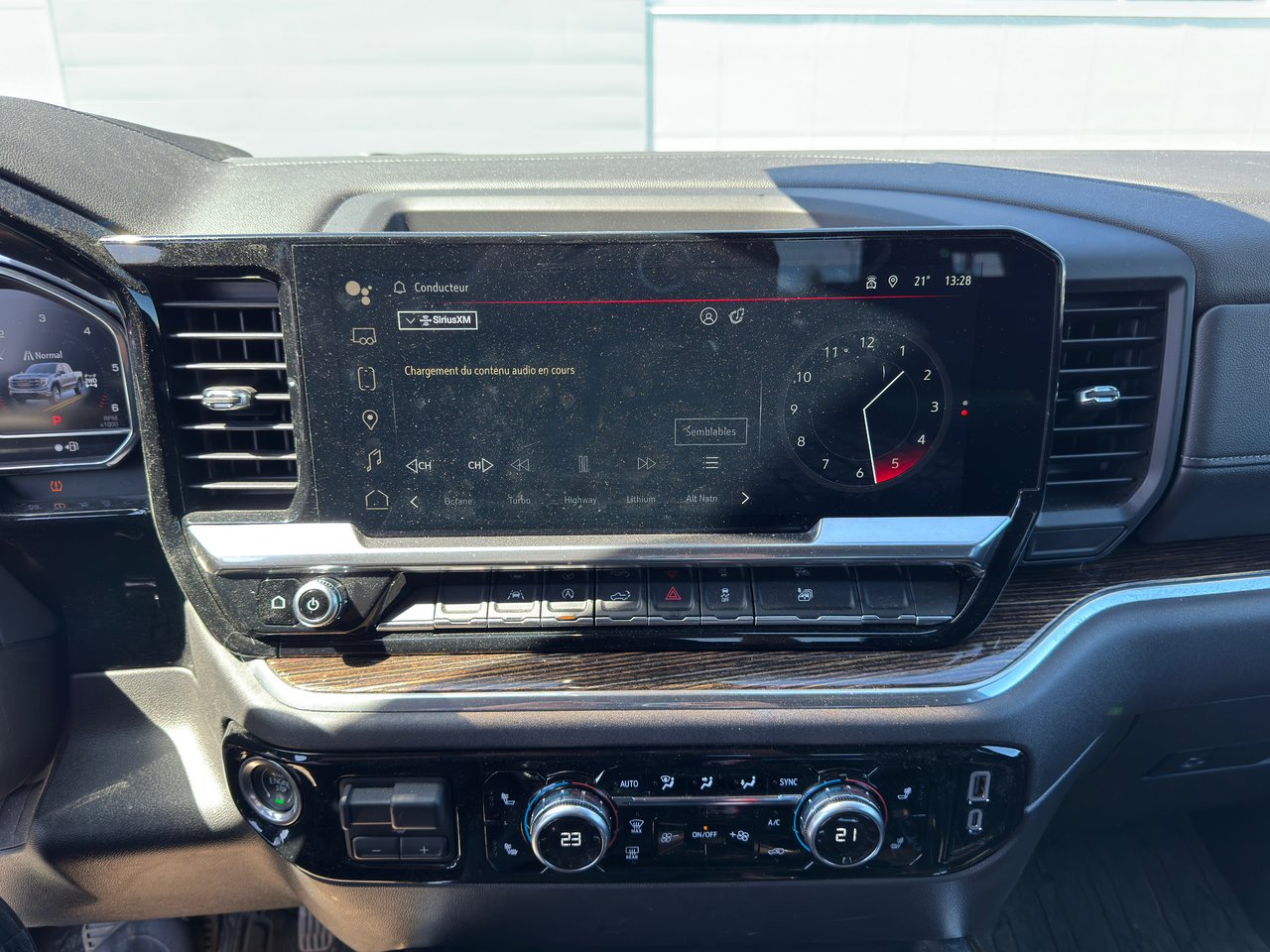 2024 GMC Sierra 1500 Elevation + CREW + 5.3L + GR REM MAX + BAS KM  +++