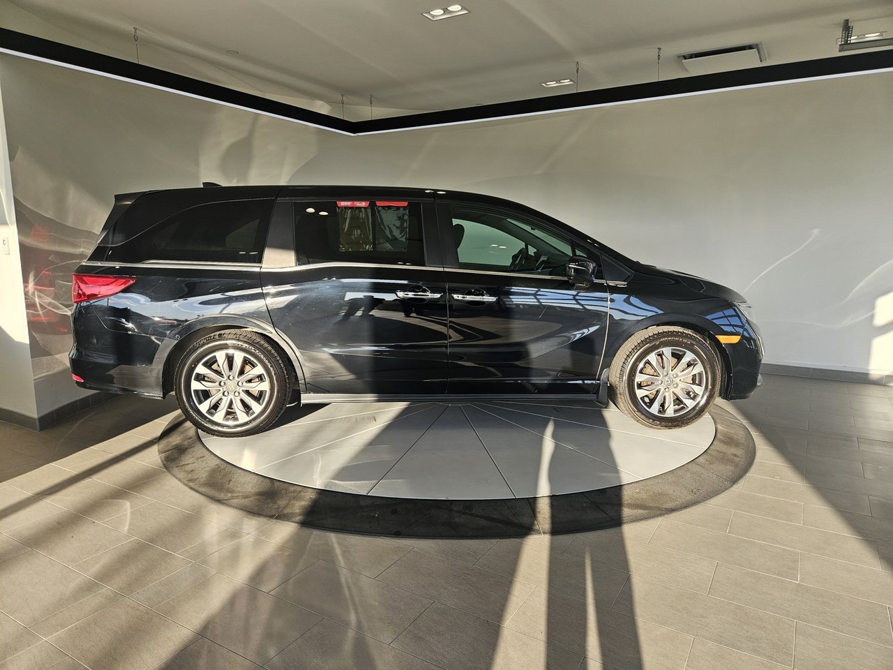Honda Odyssey EX-L + V6 + SPACIEUX + CUIR + CAMÉRA + WOW !+++ 2022