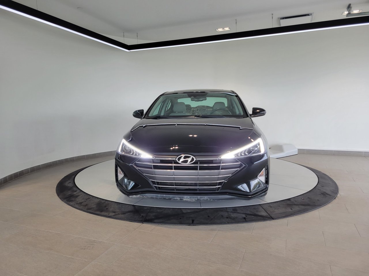 Hyundai Elantra Luxury + CUIR + TOIT + CARPLAY + CAMERA + WOW +++ 2020