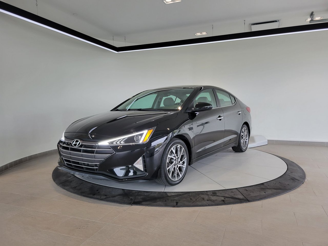Hyundai Elantra Luxury + CUIR + TOIT + CARPLAY + CAMERA + WOW +++ 2020
