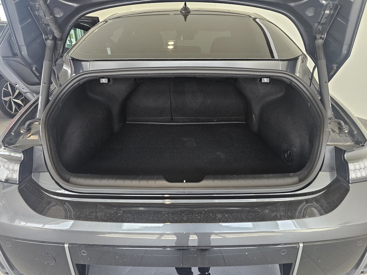 Hyundai Ioniq 6 Preferred + AWD + CAMERA + CARPLAY + WOW!++ 2024