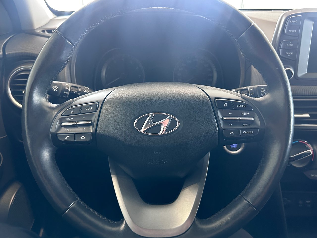 2019 Hyundai Kona Preferred + TOIT NOIR + CARPLAY + CAMERA + A/C +++