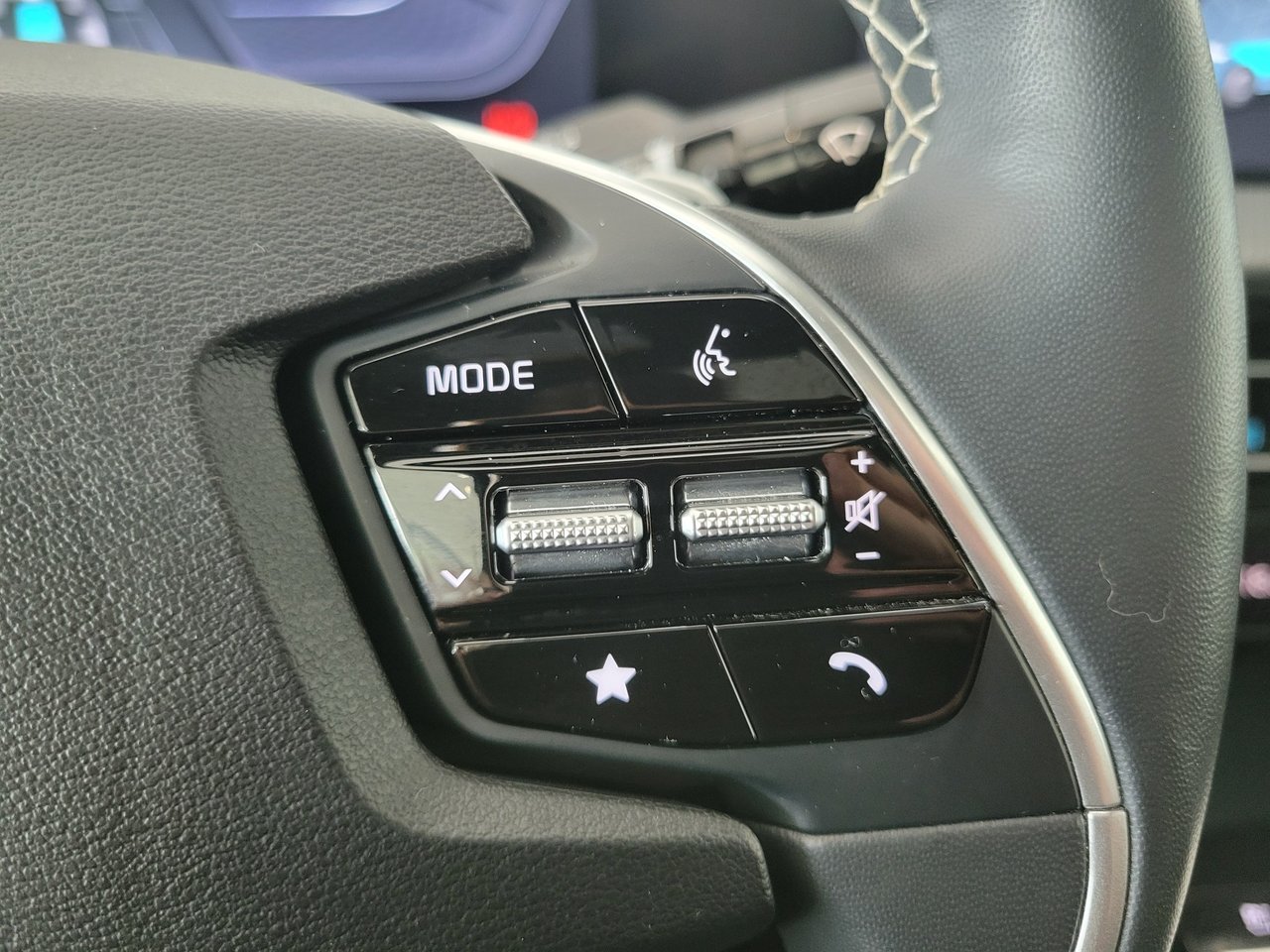 Kia EV6 GT LINE + CAMERA + CARPLAY + TOIT + CUIR + WOW!++ 2024