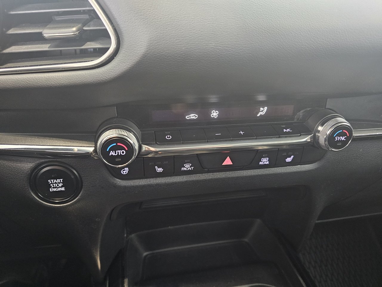 Mazda CX-30 GS + PREFERRED+ CARPLAY + SIEGES CHAUFFANTS+ WOW!+ 2023