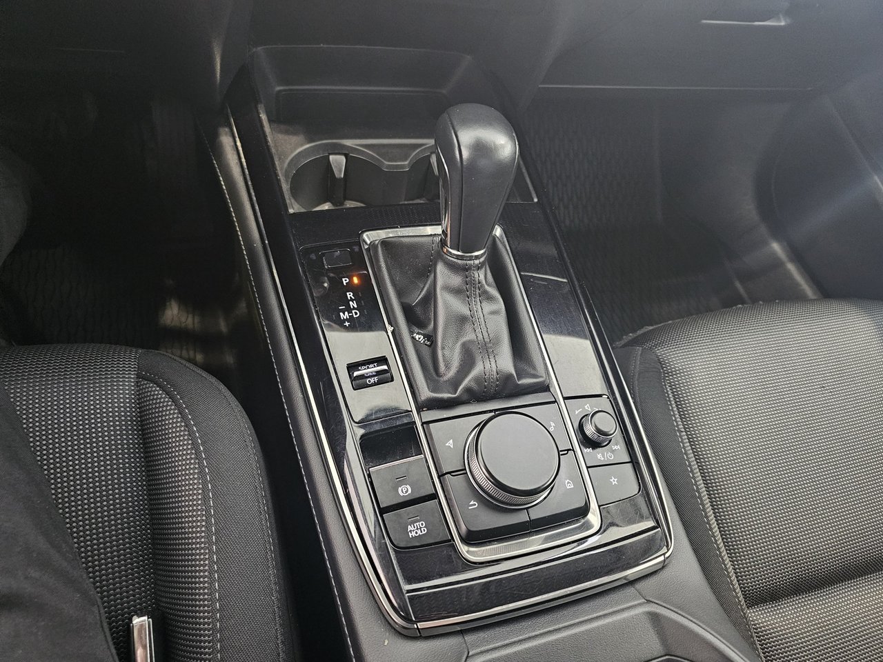 Mazda CX-30 GS + PREFERRED+ CARPLAY + SIEGES CHAUFFANTS+ WOW!+ 2023