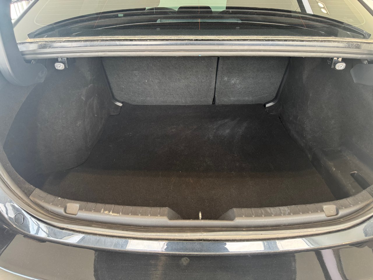 Mazda 3 GX + A/C + CAMERA + BLUETOOTH + WOW +++ 2022