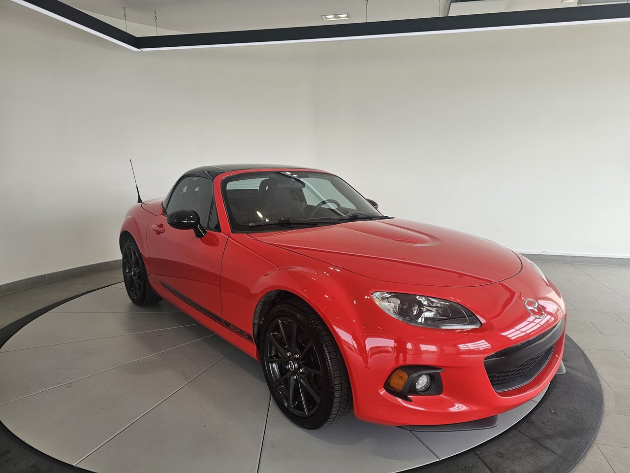 Mazda MX-5 Miata GS + CLUB + LOOK + TOIT DURE + SPECIAL EDITION +++ 2014