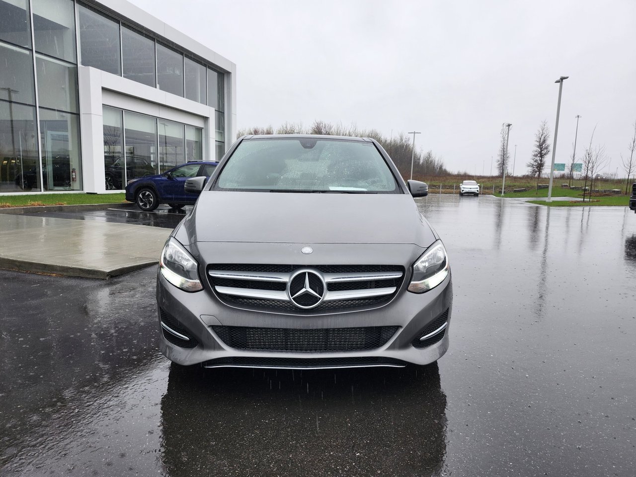 2017 Mercedes-Benz B-Class B 250 Sports Tourer + CUIR + TOIT PANO + A/C + WOW