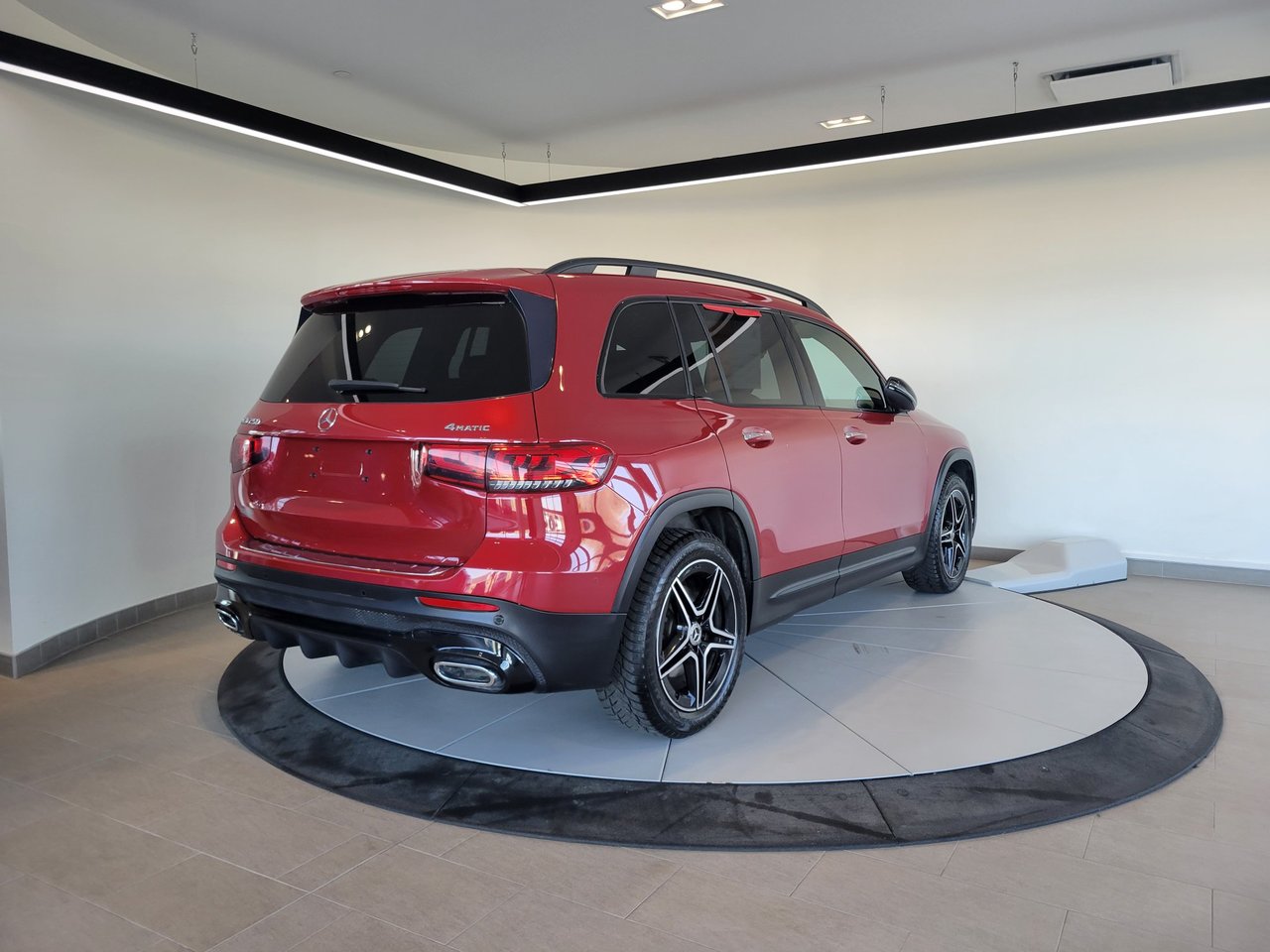 2021 Mercedes-Benz GLB 250 + CUIR + TOIT + AMG + WOW +++