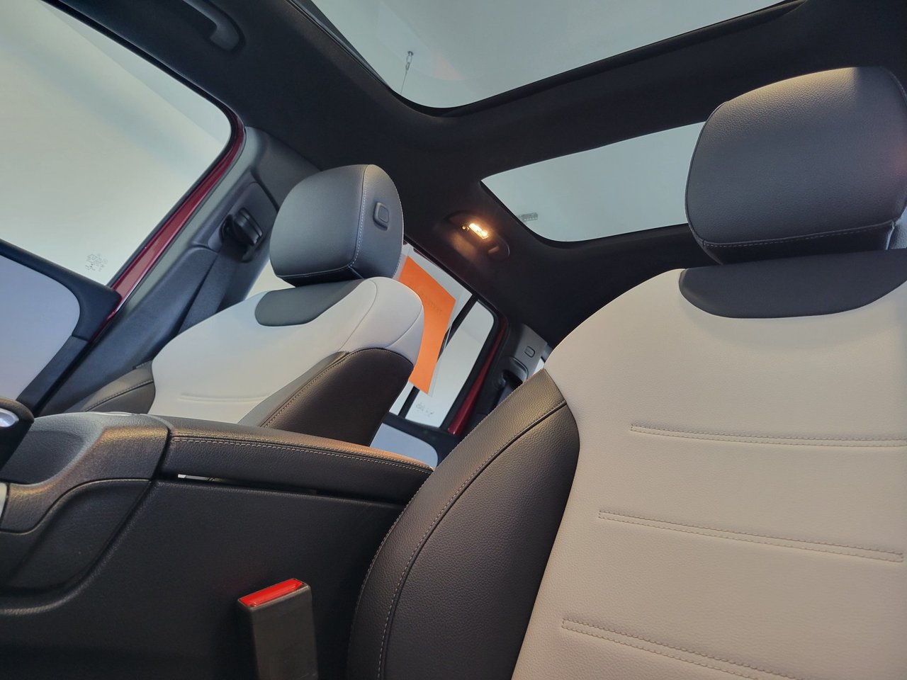 2021 Mercedes-Benz GLB 250 + CUIR + TOIT + AMG + WOW +++
