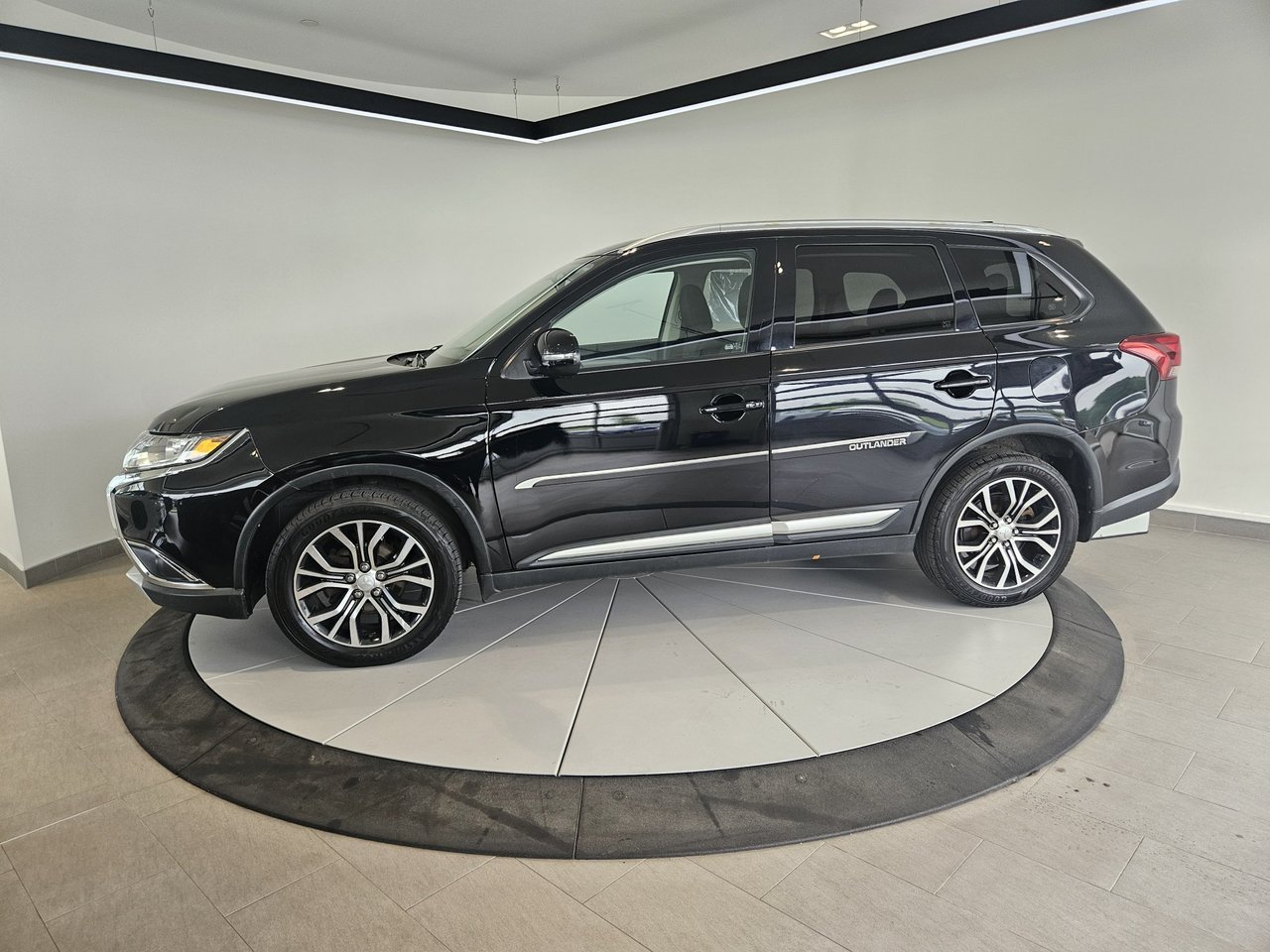 2018 Mitsubishi Outlander SE + TOURING + TOIT + CAMERA + BLUETOOTH + WOW ++