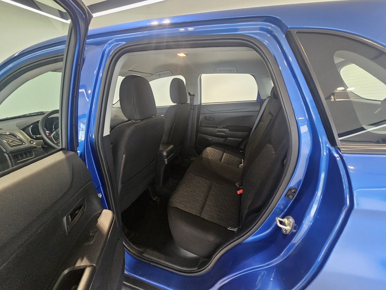 Mitsubishi RVR ES + CAMERA + BAS KM + BLUETOOTH + WOW!+++ 2021