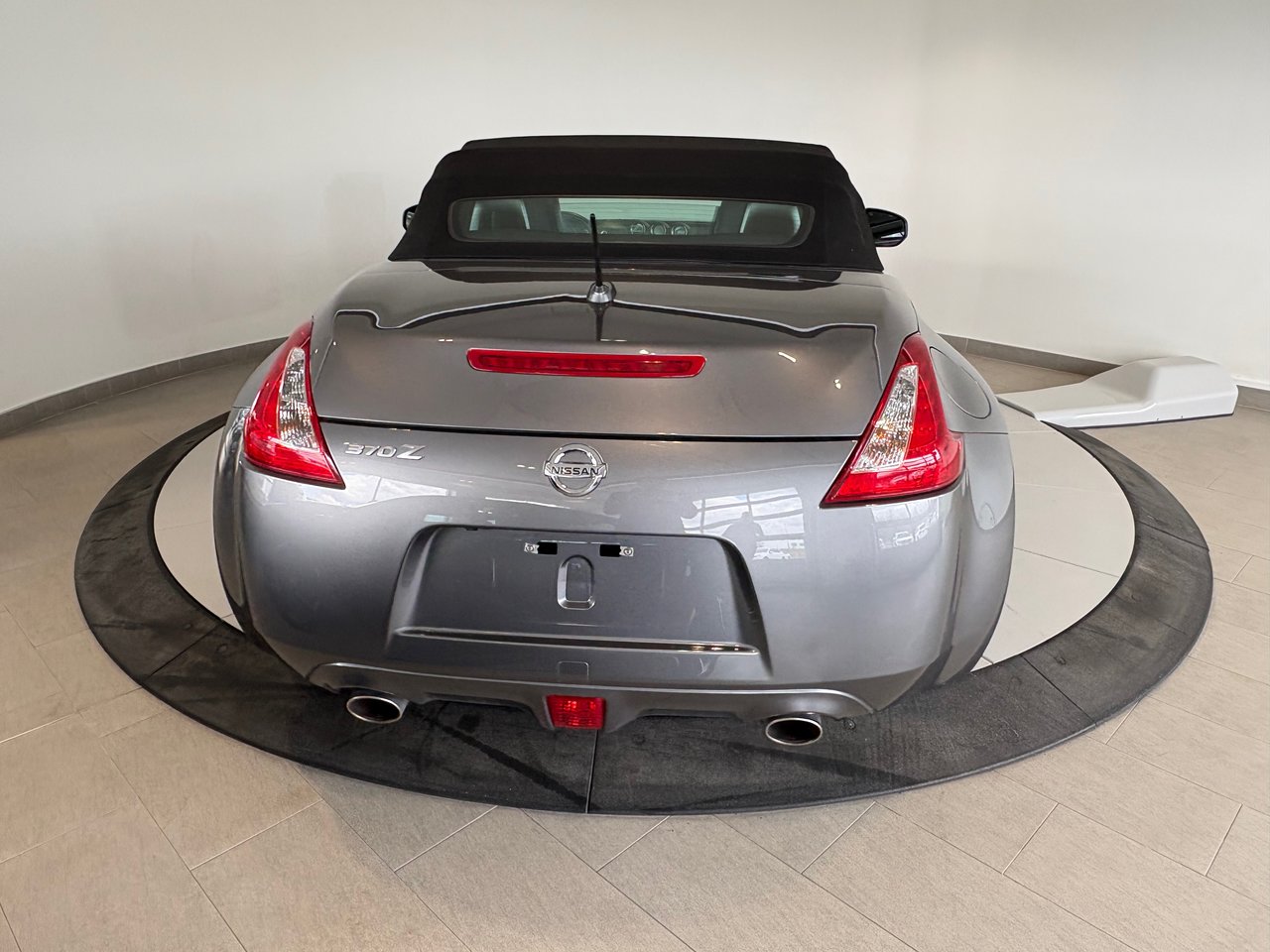 Nissan 370Z SPORT + TOURING + CUIR + NAV/GPS + RARE + WOW ++ 2017