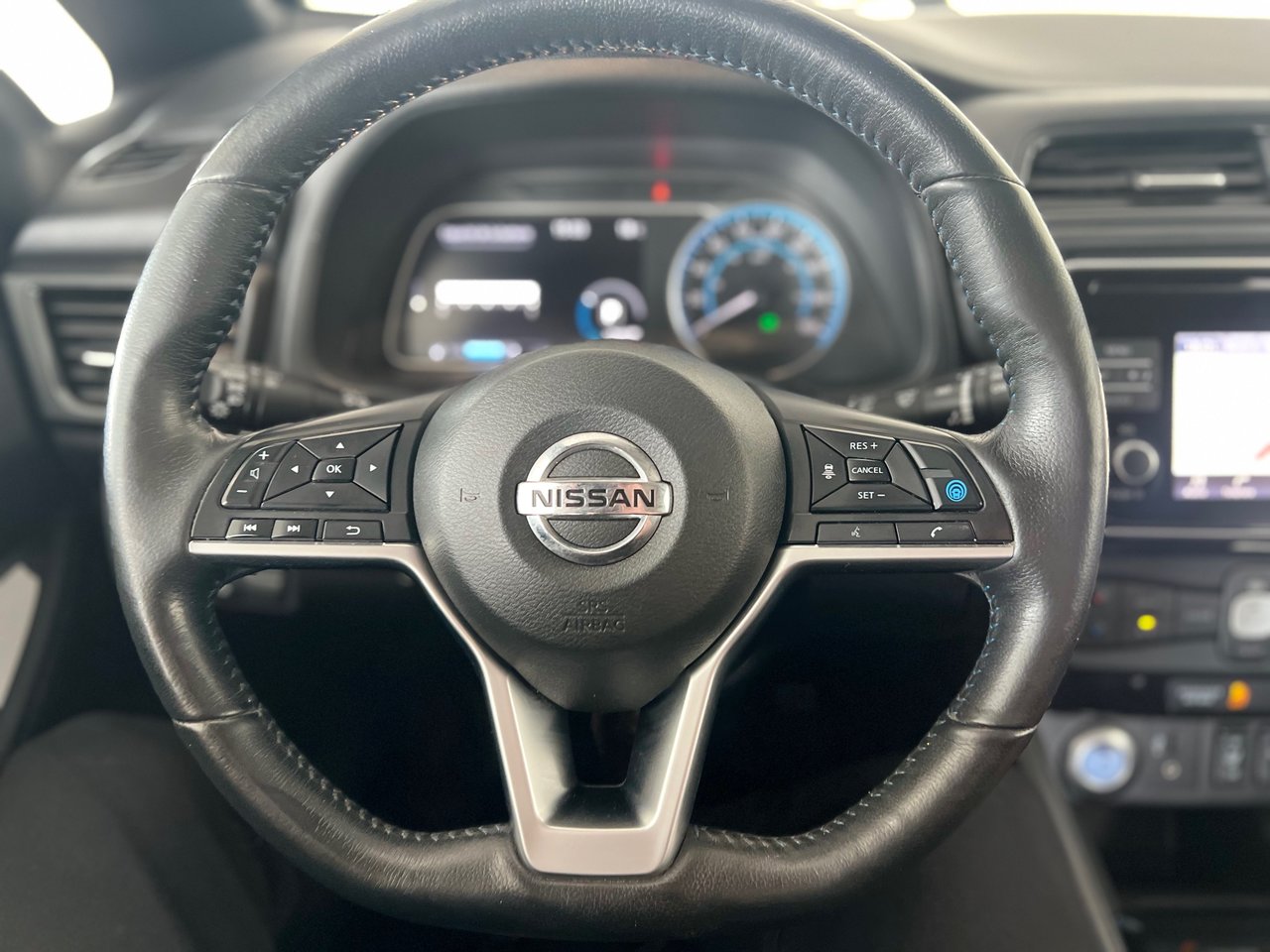 2019 Nissan Leaf SV + CAMERA + CARPLAY + A/C + WOW!+++