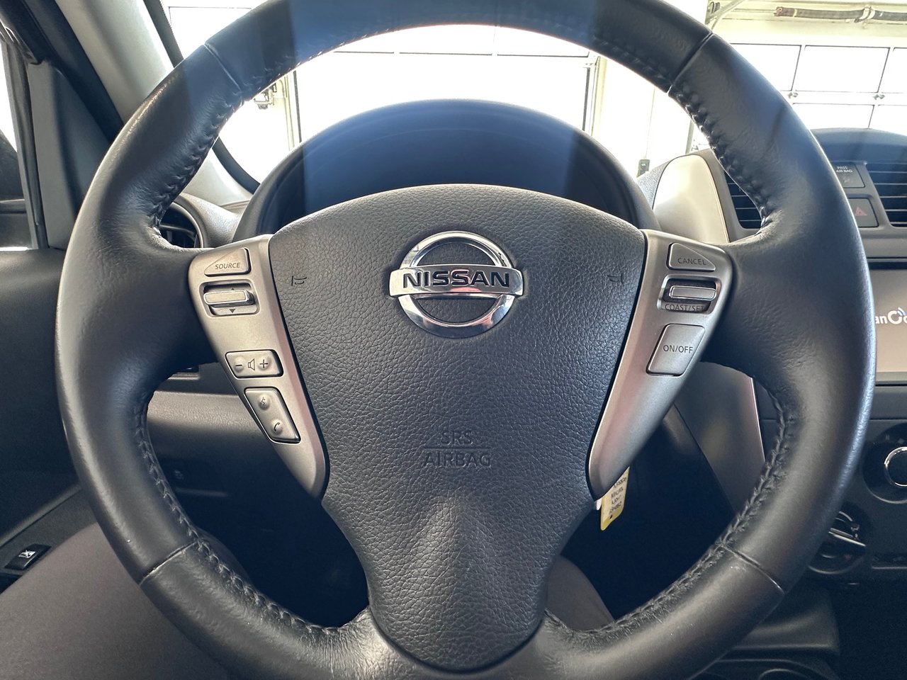 Nissan Micra SR + A/C + CAMERA + BLUETOOTH + WOW ++ 2019
