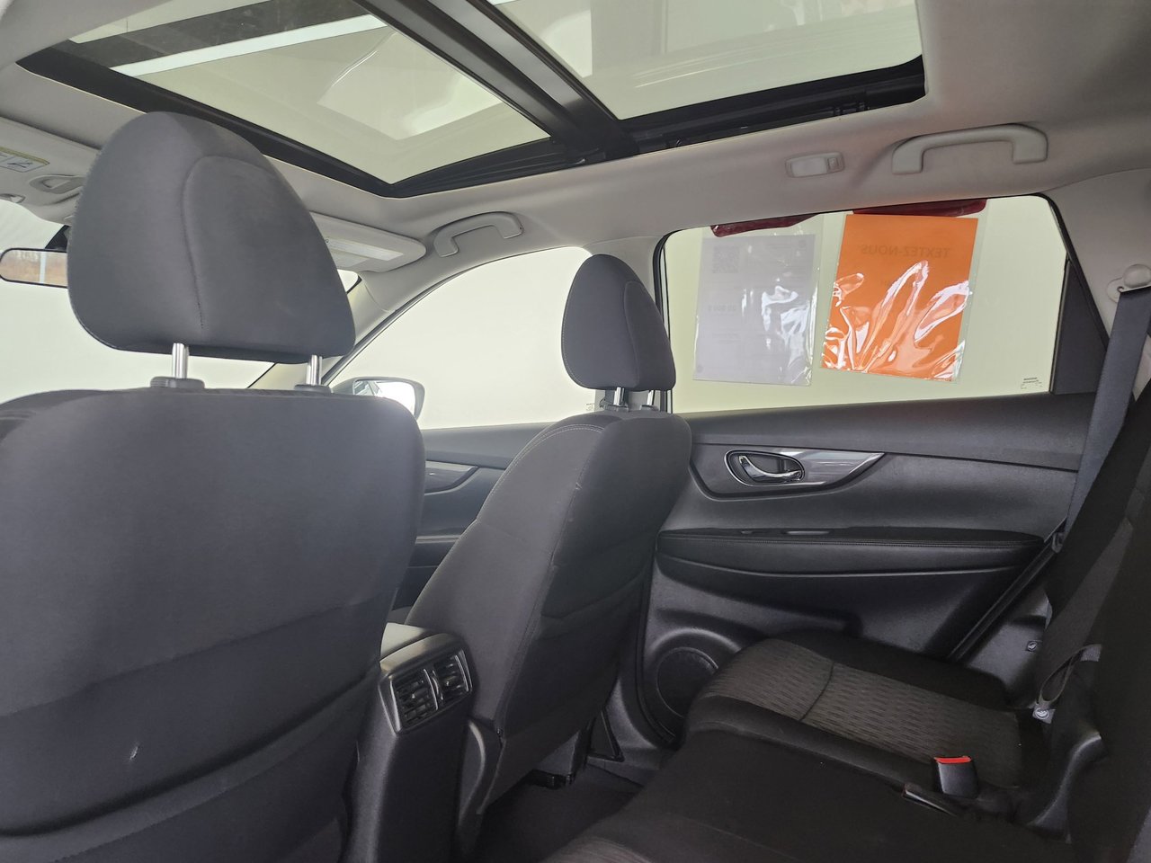 Nissan Rogue SV + AWD + TOIT + A/C + CAMERA + WOW +++ 2020
