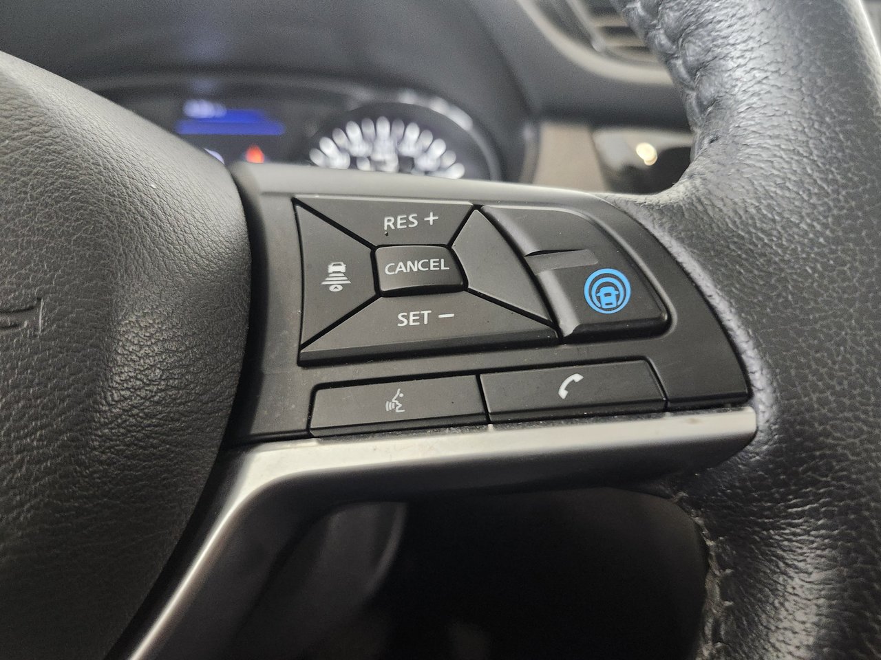 Nissan Rogue SV + AWD + TOIT + A/C + CAMERA + WOW +++ 2020