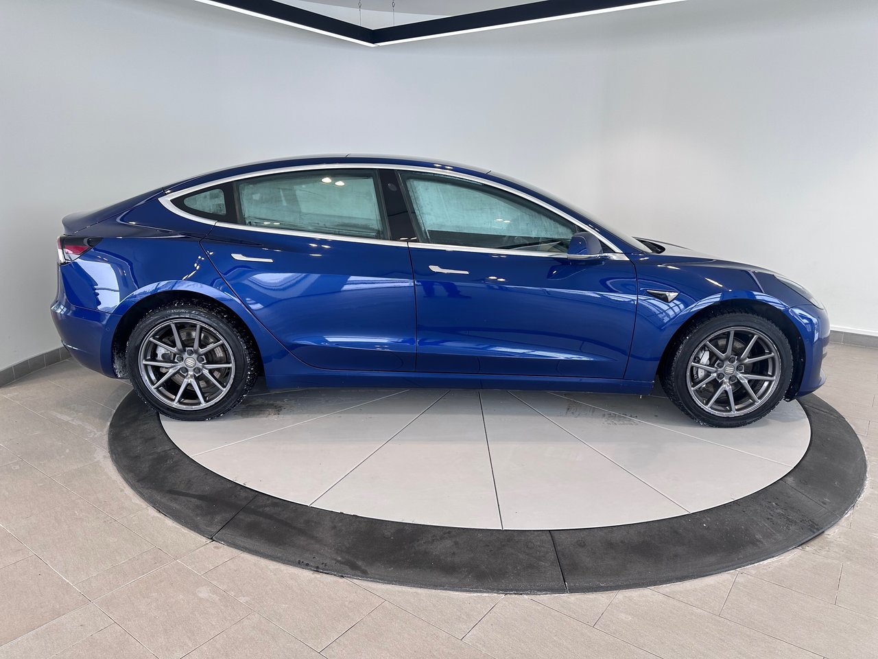 2020 Tesla MODEL 3 Standard Range Plus + TOIT + 424 KM + ECRAN +++