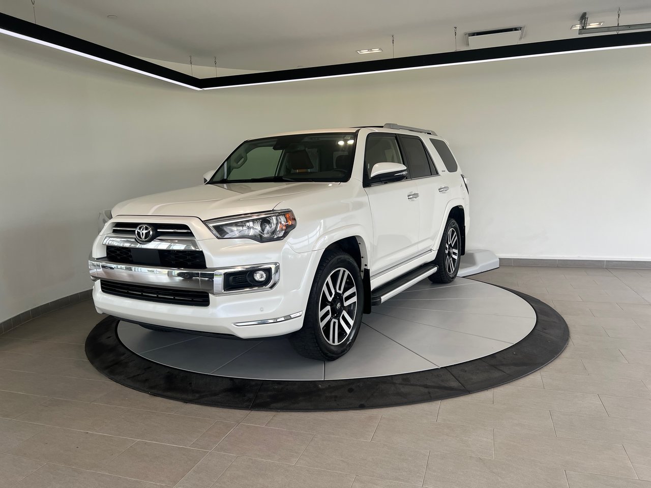 Toyota 4Runner LIMITED + CUIR + TOIT + JAMAIS ACCIDENT + WOW +++ 2021