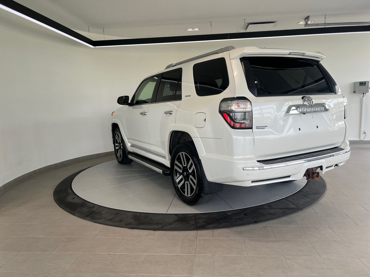 Toyota 4Runner LIMITED + CUIR + TOIT + JAMAIS ACCIDENT + WOW +++ 2021