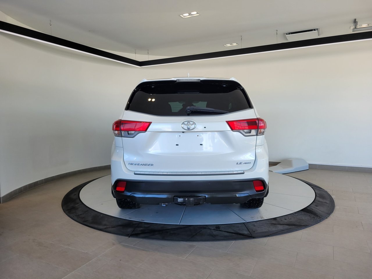 Toyota Highlander LE + 7 PASSAGERS + A/C + CAMERA + WOW +++ 2018