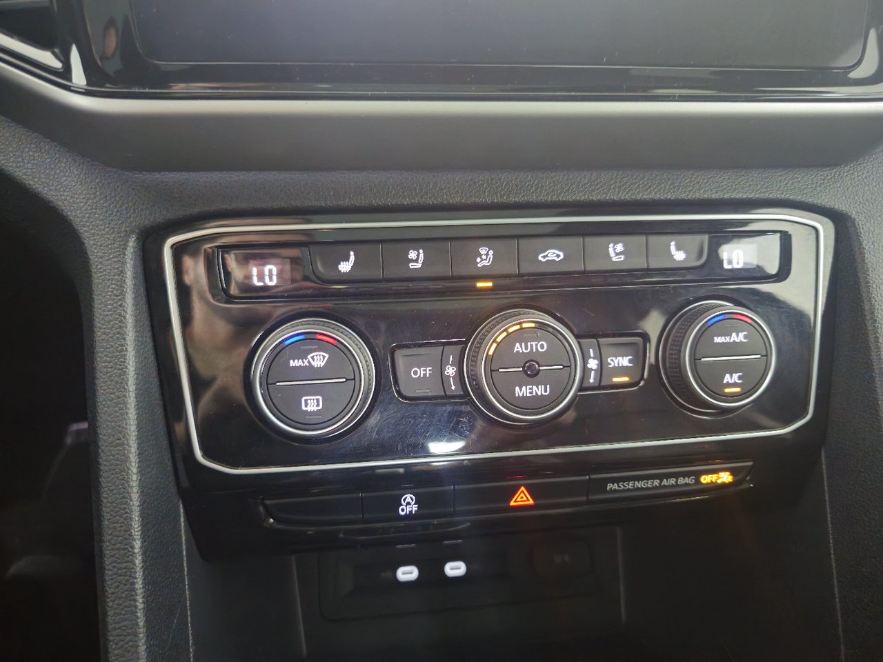 Volkswagen Atlas Cross Sport Execline + R-LINE + V6+ AWD+ CUIR+ CAMERA+ WOW++ 2023