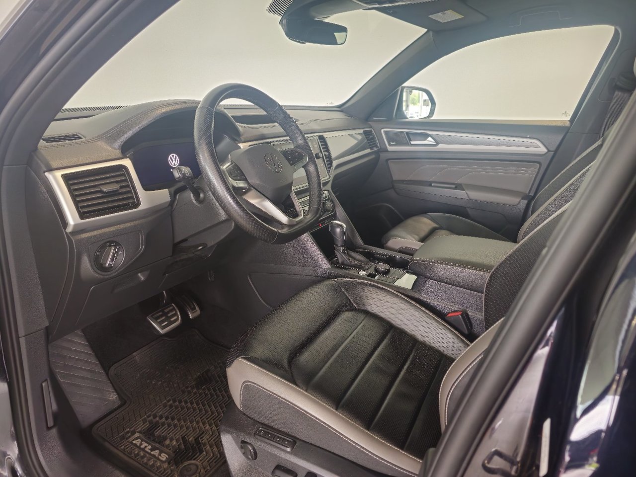 Volkswagen Atlas Cross Sport Execline + R-LINE + V6+ AWD+ CUIR+ CAMERA+ WOW++ 2023