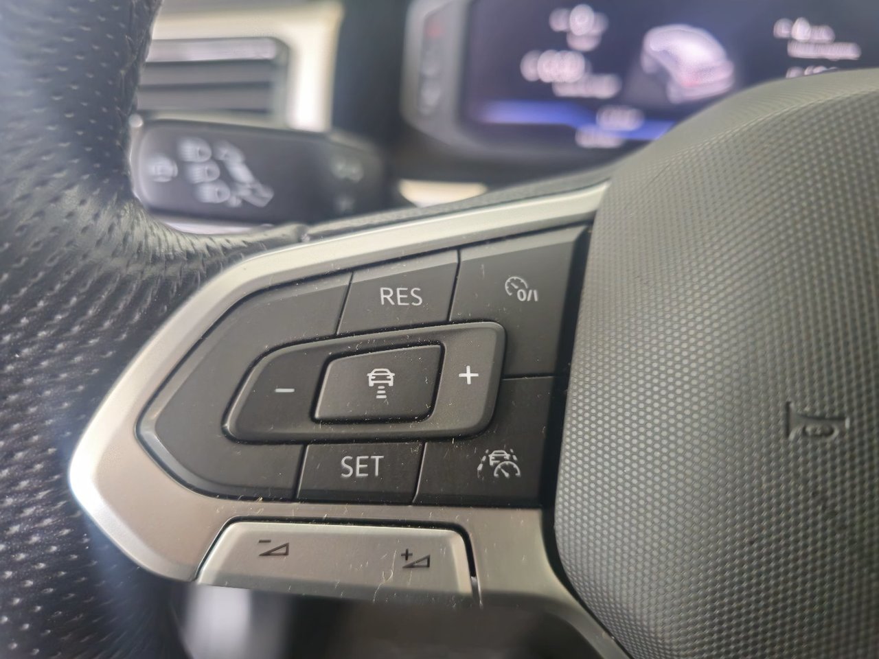 Volkswagen Atlas Cross Sport Execline + R-LINE + V6+ AWD+ CUIR+ CAMERA+ WOW++ 2023