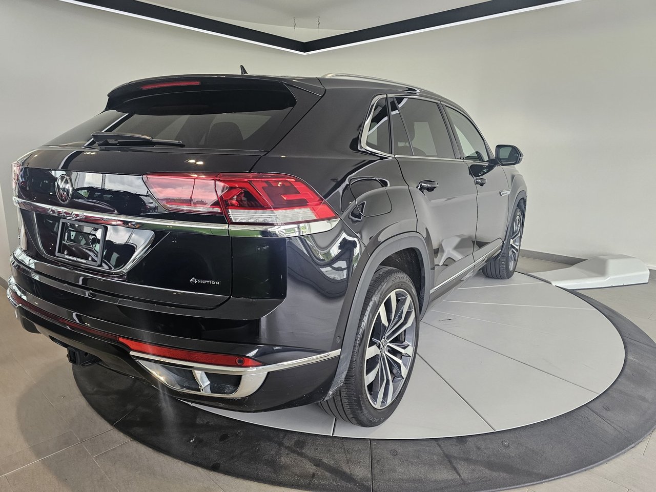Volkswagen Atlas Cross Sport Execline + R-LINE + V6+ AWD+ CUIR+ CAMERA+ WOW++ 2023