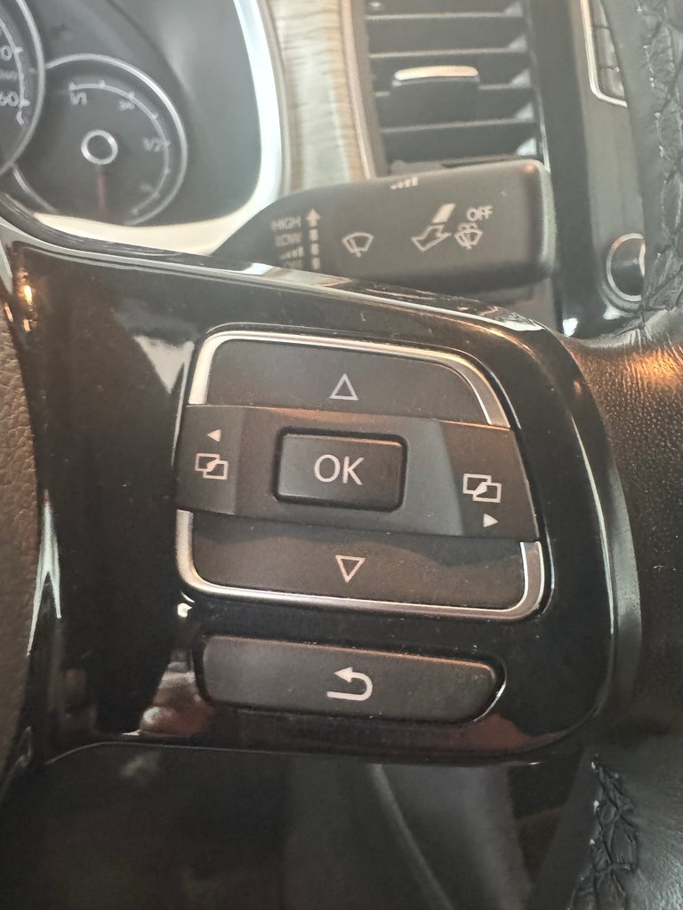 Volkswagen Beetle Convertible A/C + BLUETOOTH + CAMERA + WOW ! +++ 2018