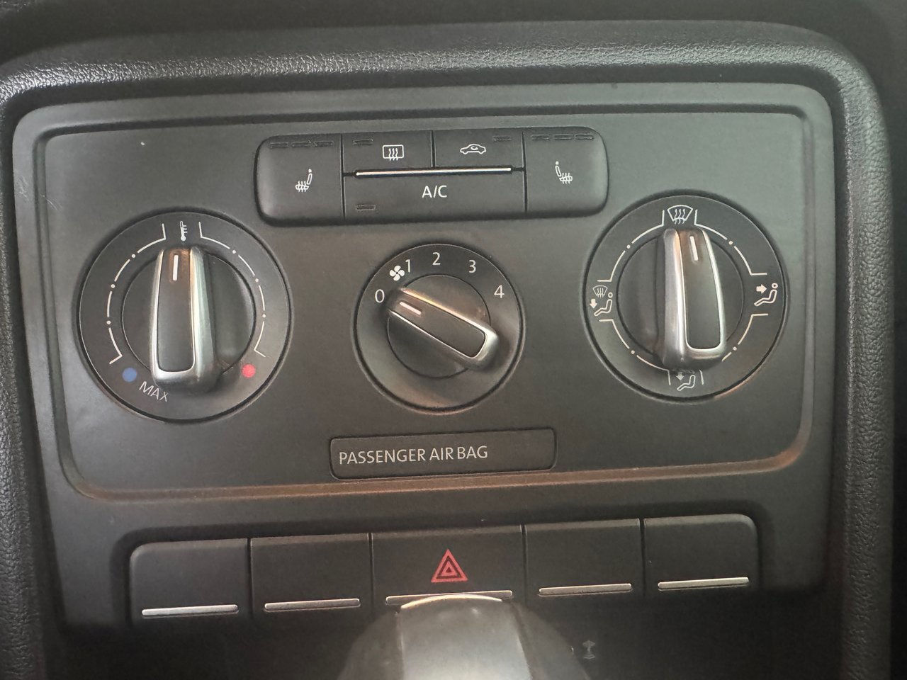 Volkswagen Beetle Convertible A/C + BLUETOOTH + CAMERA + WOW ! +++ 2018