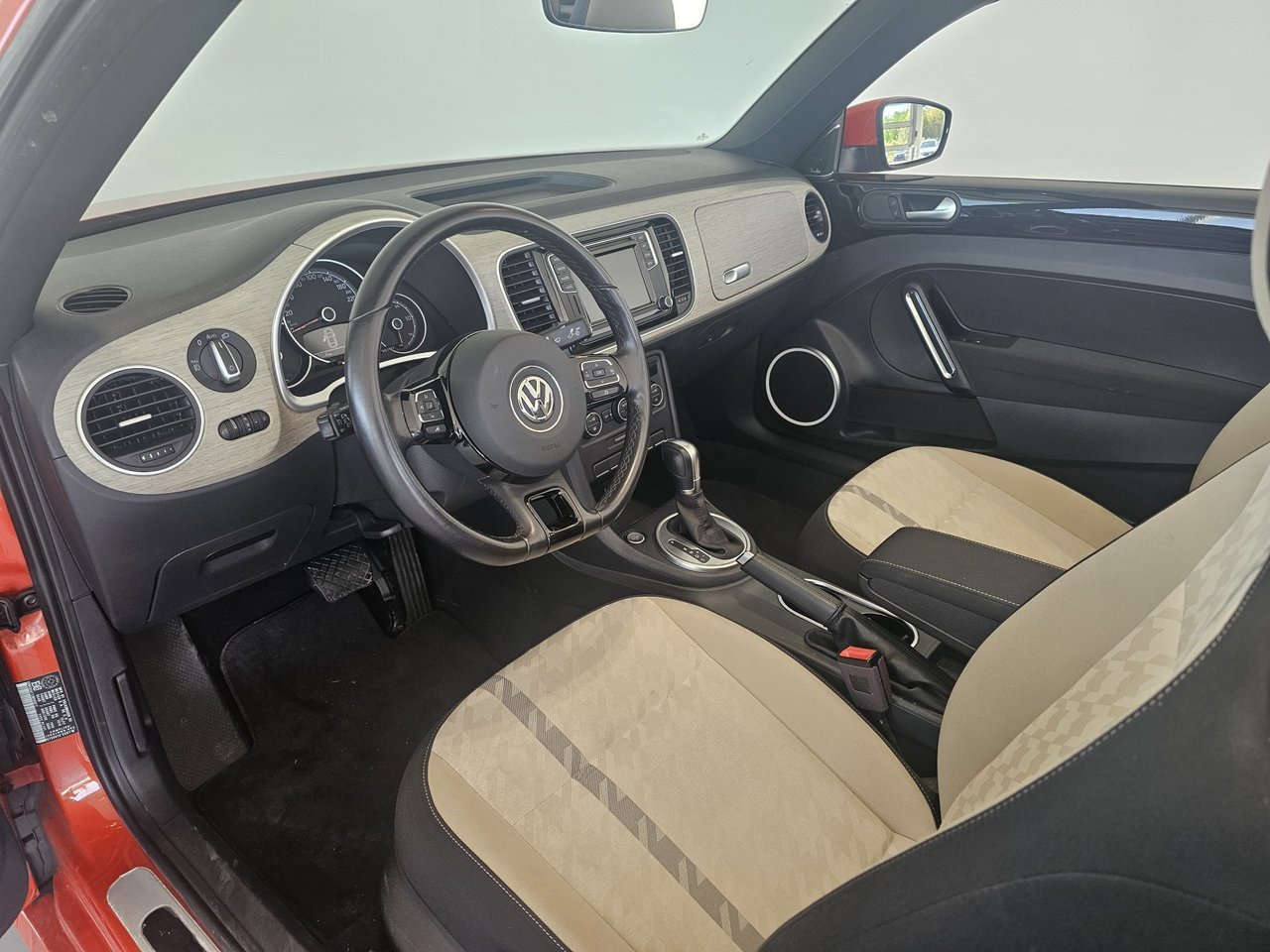 2018 Volkswagen Beetle Convertible COAST + BAS KM + RARE + CAMERA + A/C + WOW +